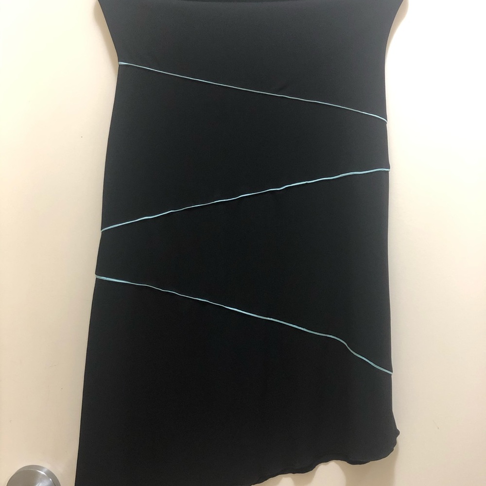 Clothes - Picture 3 of 16